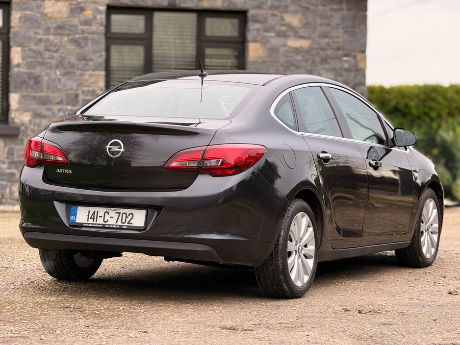 2014 Opel Astra Opel Astra 2014 1.3 Diesel Manual NCT&TaX €3,950