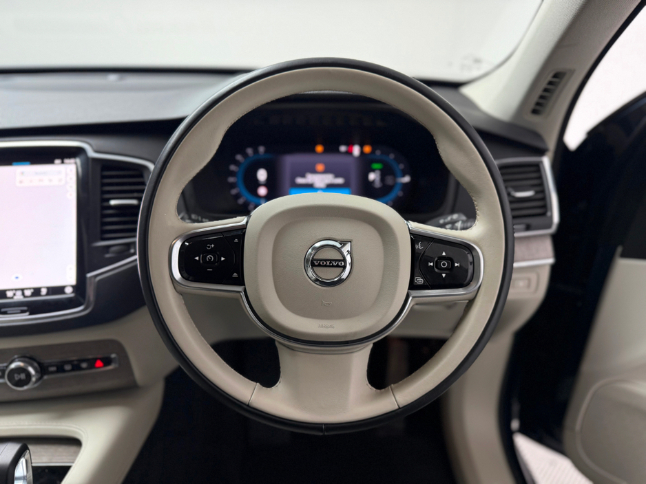 2022 Volvo XC90 CORE T8 RECHARGE AWD *7 SEATER* €49,990
