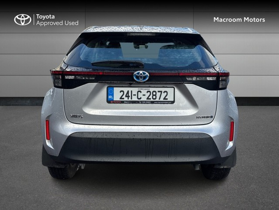 2024 Toyota Yaris Cross FRESH SELECTION OF TRADE-INS YARIS CROSS LUNA €28,500