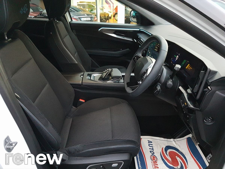 2025 Renault Austral - image 21