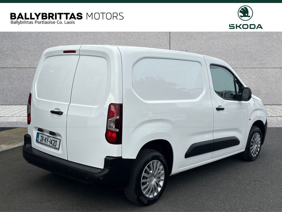 2021 Citroen Berlingo - image 5