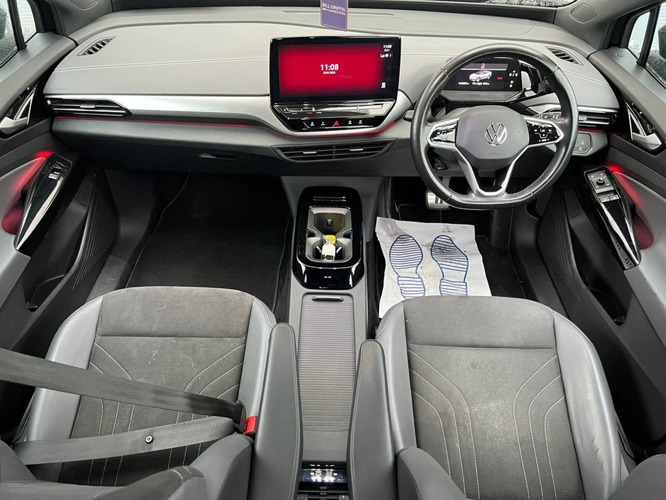 2023 Volkswagen ID.5 PRO LIFE 77KWH // HEATED SEATS // REVERSE CAMERA // DUAL ZONE CLIMATE CONTROL €24,950