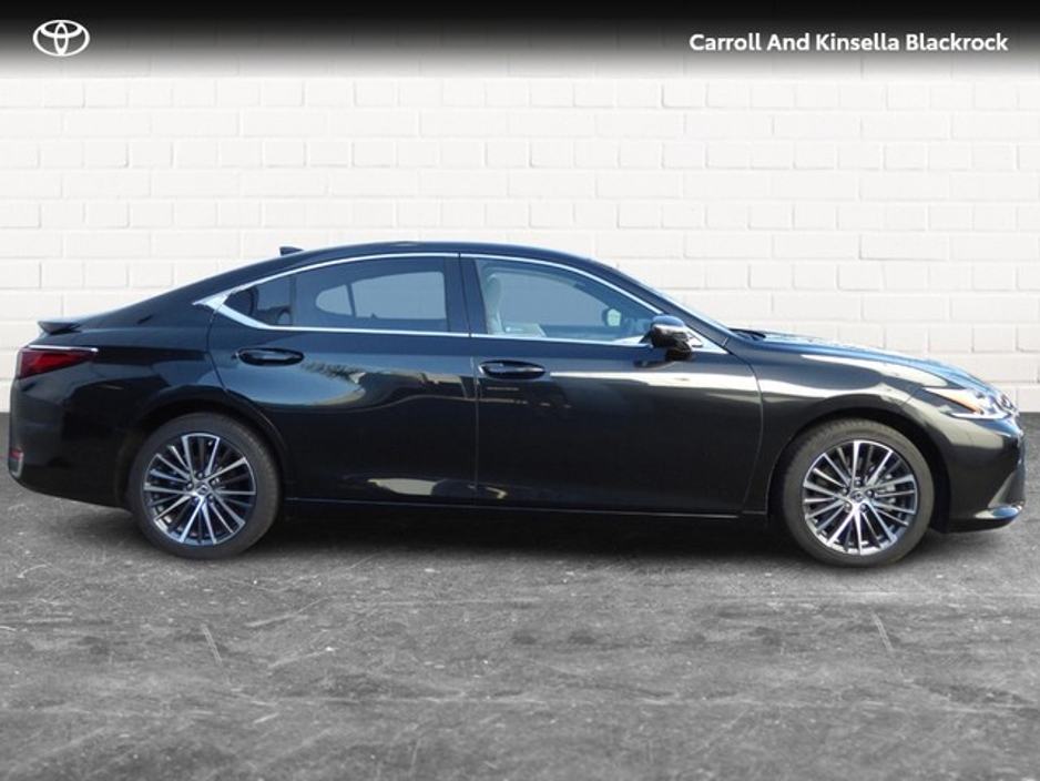 2023 Lexus ES 300 H Hybrid Dynamic €46,950