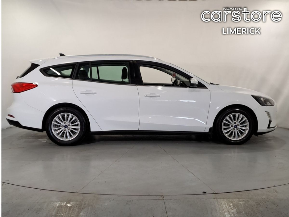 2021 Ford Focus - image 2