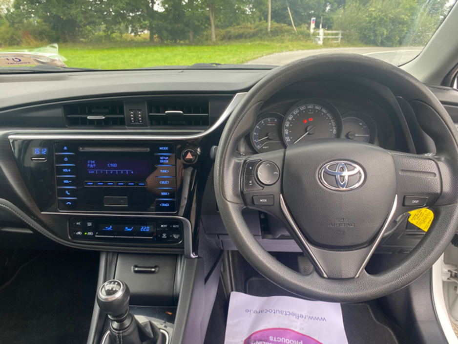 2019 Toyota Auris 1.4 D-4D TERRA 4DR Commerial (Including VAT) €11,950