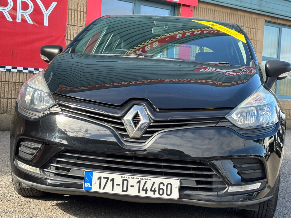 2017 Renault Clio - image 3
