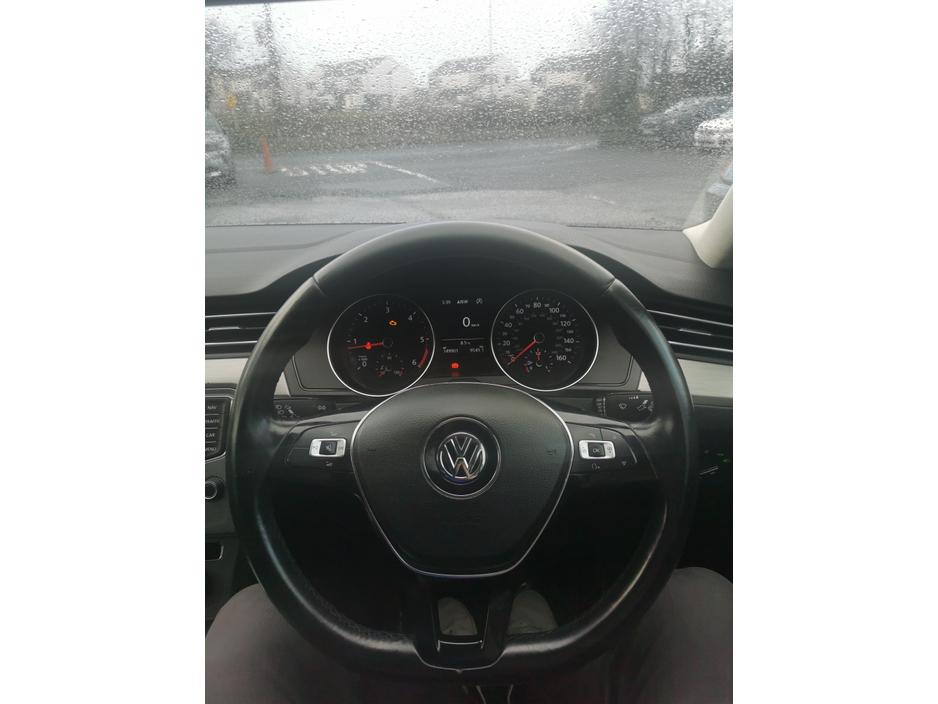 2016 Volkswagen Passat 1.6 TDI BLUEMOTION 120PS 4DR €9,000