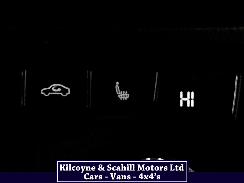 2017 Skoda Superb - image 32