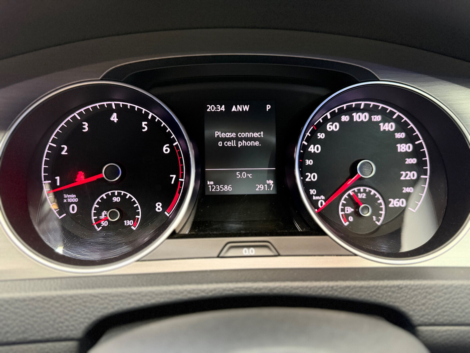 2015 Volkswagen Golf  €12,500