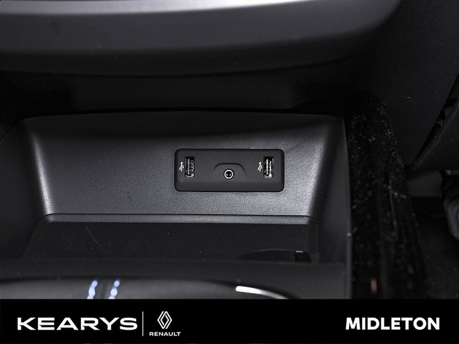 2020 Renault Kadjar - image 13
