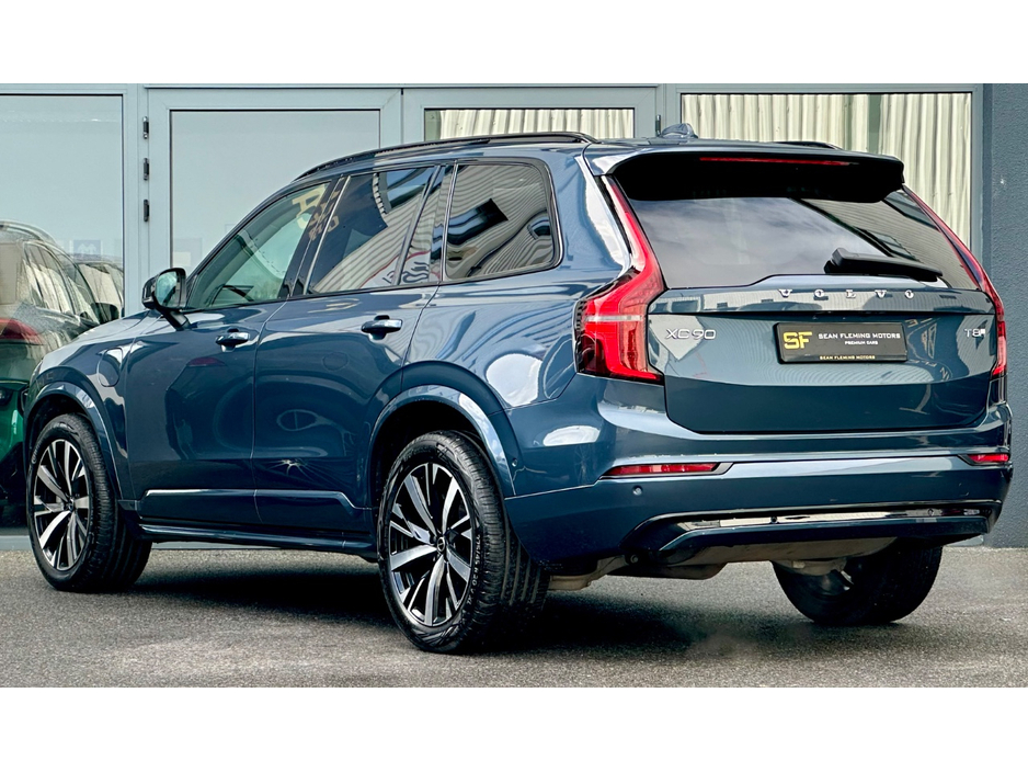 2025 Volvo XC90 - image 3