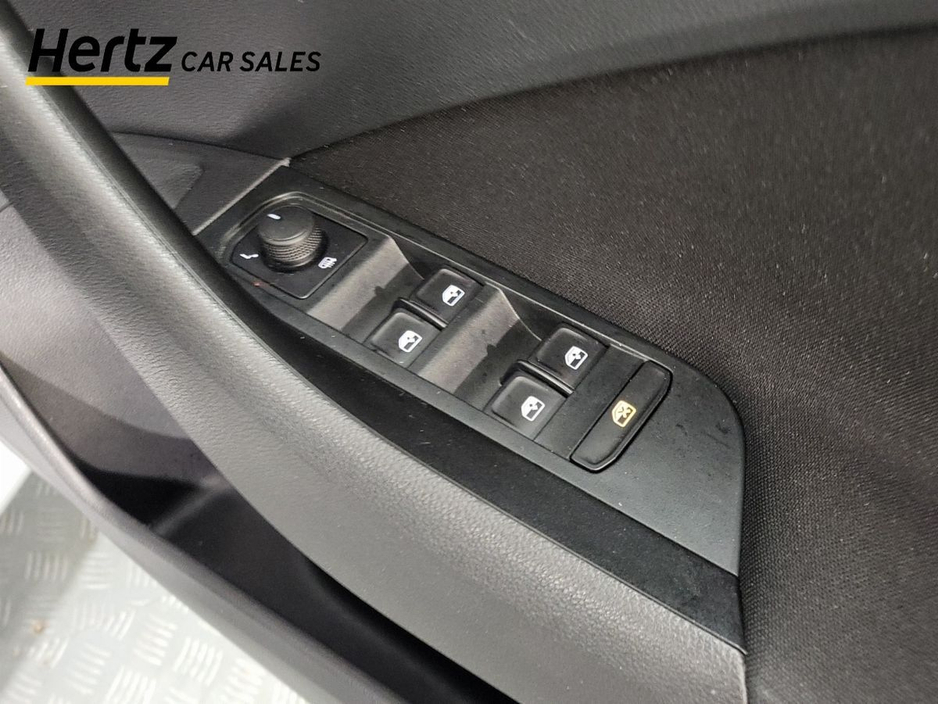 2024 Skoda Scala - image 19