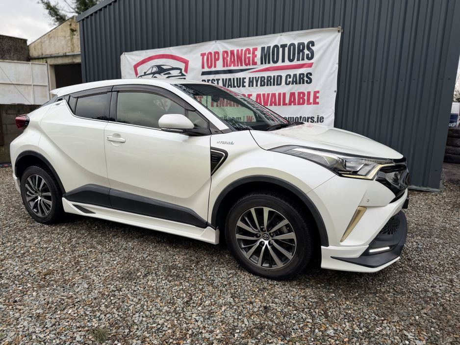 2018 Toyota C-HR 1.8 HYBRID SOL €19,500