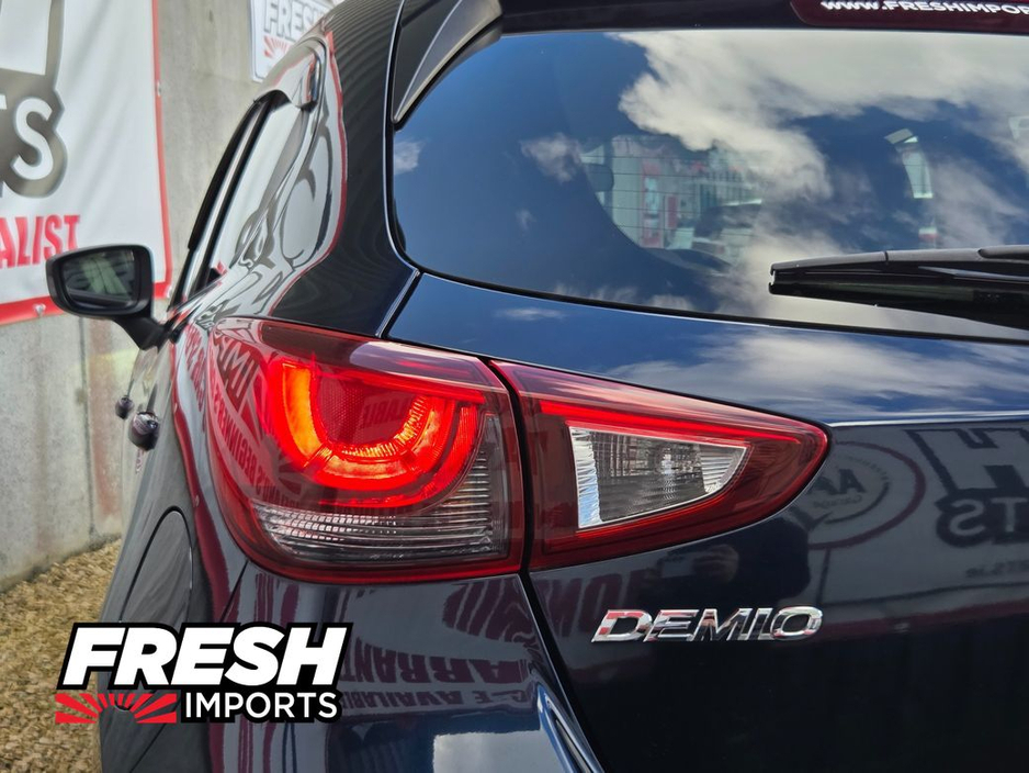 2016 Mazda Demio - image 22