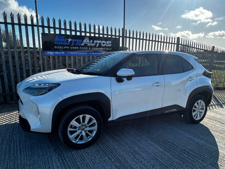 2020 Toyota Yaris Cross - image 4