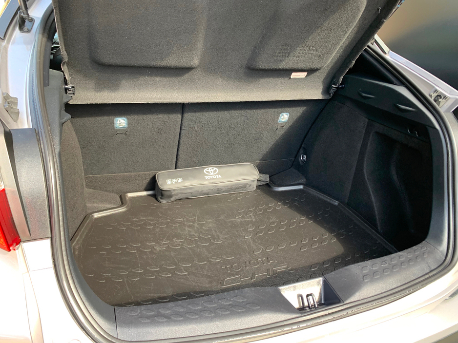 2018 Toyota C-HR - image 7