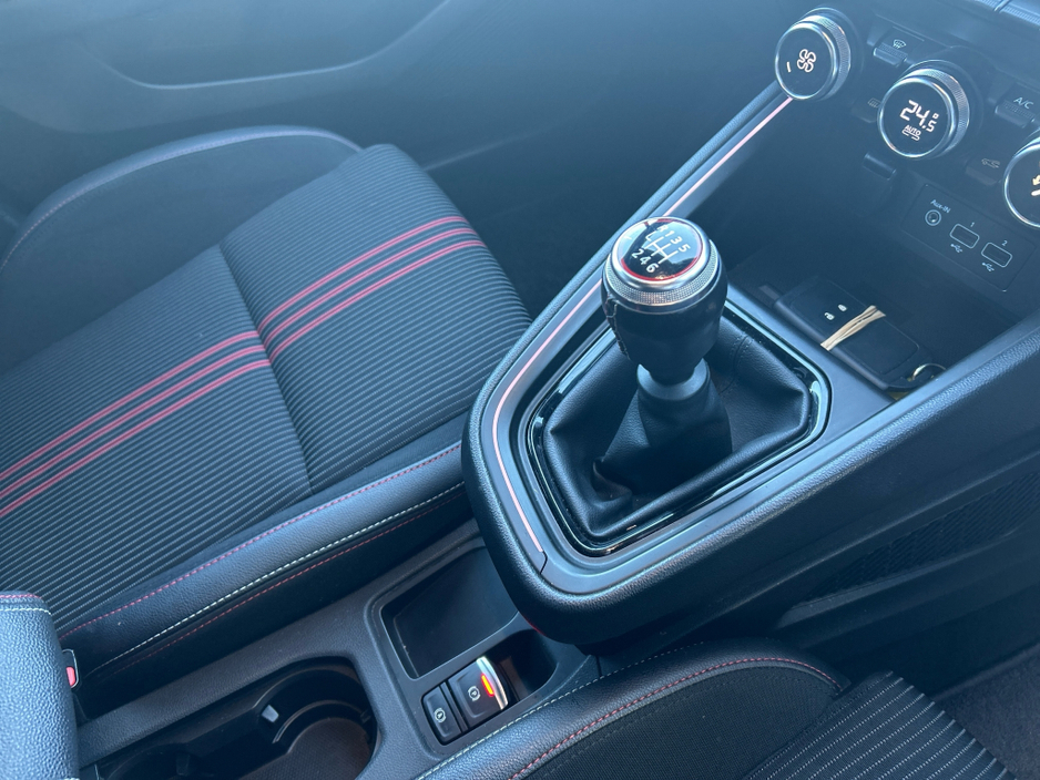 2022 Renault Clio - image 10