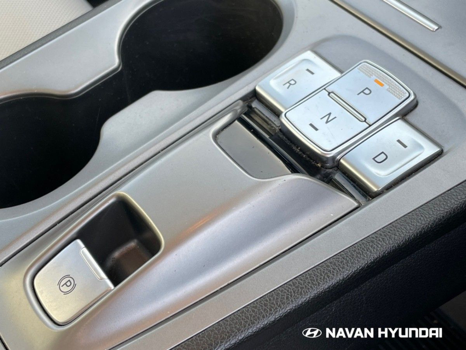 2022 Hyundai Kona EV Premium 64 kWh €21,850