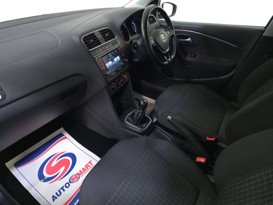 2015 Volkswagen Polo  €11,950