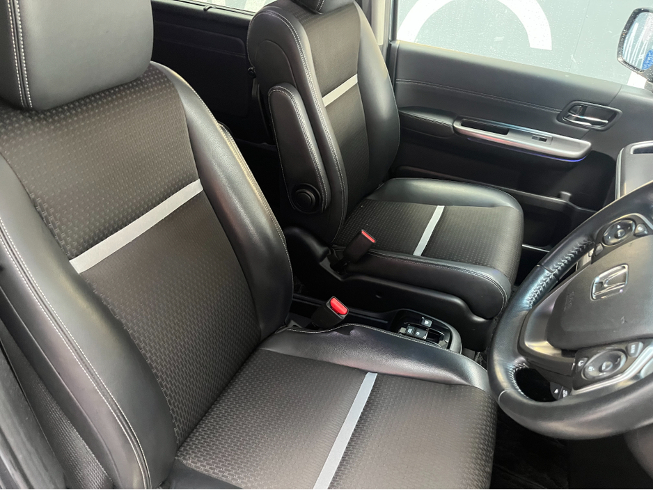 2021 Honda Stepwagon €31950 2021 HONDA STEPWAGON EHEV EX G SPADA SENSING 2.0 AUTOMATIC / CRUISE CONTROL / 360° PARKING CAMERA / 7 SEATS / AUTOMATIC DOORS €31,950