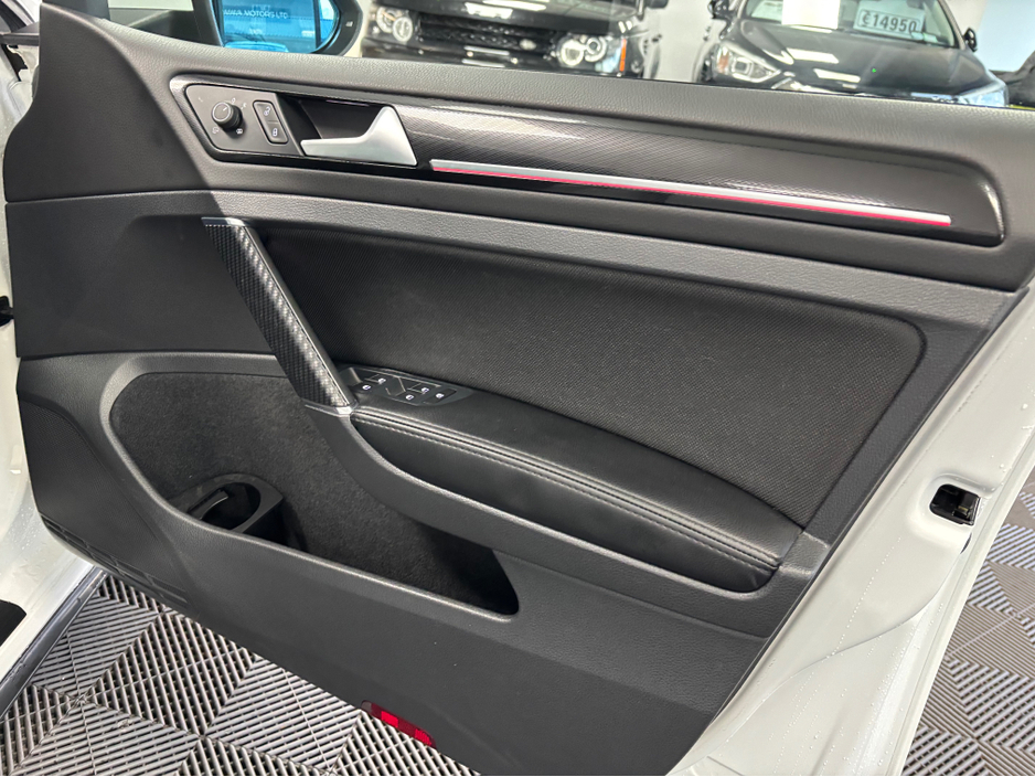 2014 Volkswagen Golf *VOLKSWAGEN GOLF GTI* *DSG* *LOW MILEAGE* *KEYLESS ENTRY* *AUTO HOLD* *REVERSE CAMERA* *CRUISE CONTROL* *LANE ASSIST* *TRADE INS WELCOME* €18,950