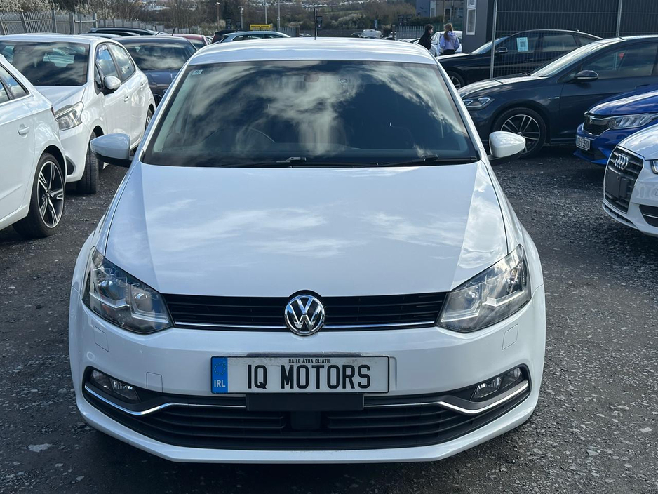 2016 Volkswagen Polo - image 2