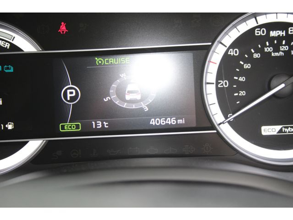 2019 Kia Niro - image 15