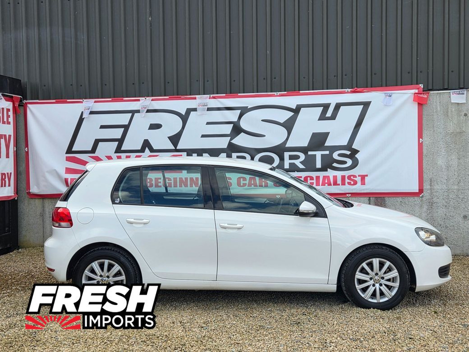 2013 Volkswagen Golf - image 17