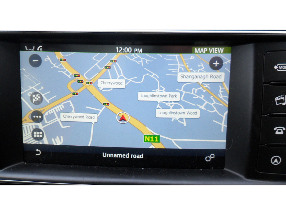 2016 Jaguar F-Pace 2.0 D PORTFOLIO  AUTO.......NCT 09/26........ENGINE REBUILT BY JAGUAR €18,995