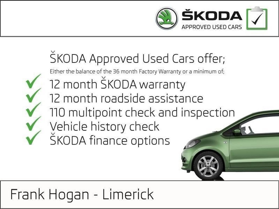 2020 Skoda Superb - image 5