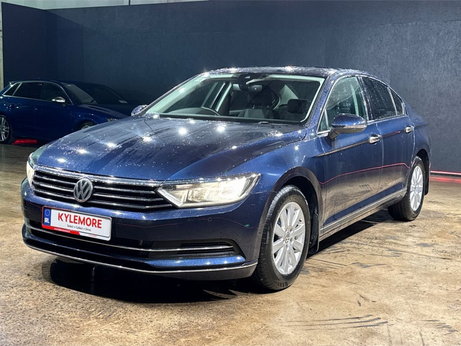 2016 Volkswagen Passat - image 7