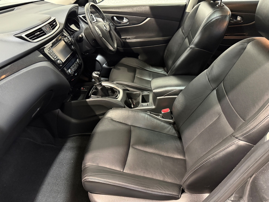 2015 Nissan X-Trail - image 11