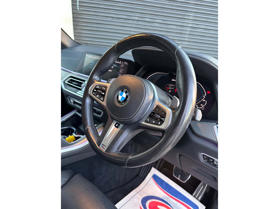 2020 BMW X5 - image 22