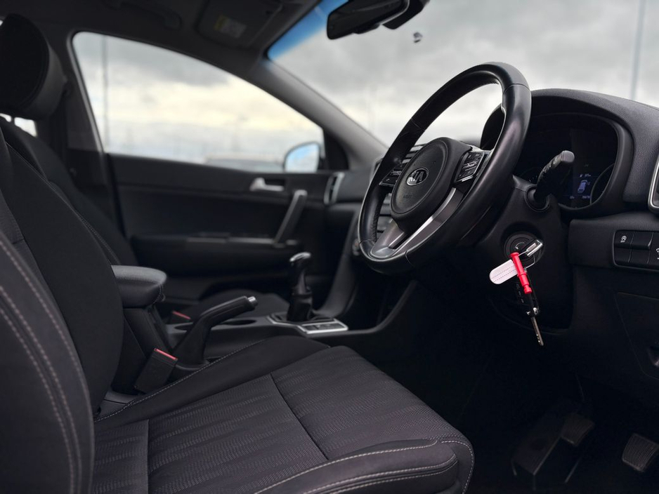 2019 Kia Sportage - image 10