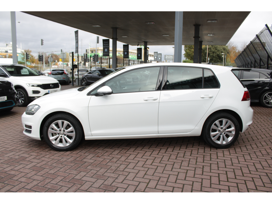 2016 Volkswagen Golf - image 7