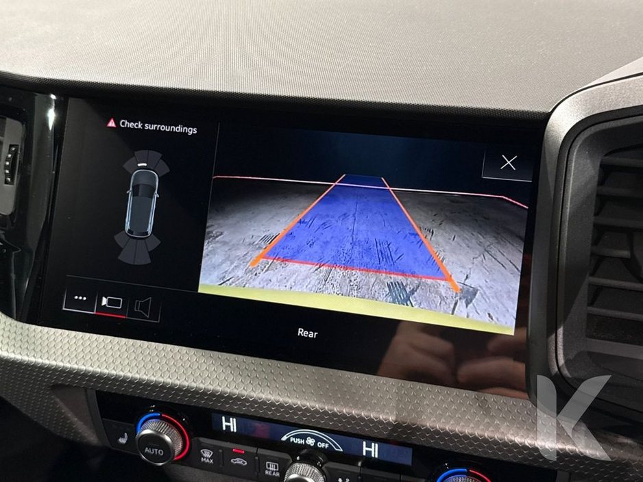 2022 Audi A1 S-LINE - YELLOW/BLACK TWO TONE - PADDLE SHIFT - CRUISE CONTROL - HEATED SEAT - DIGITAL DASH - REVERSE CAMERA €25,950