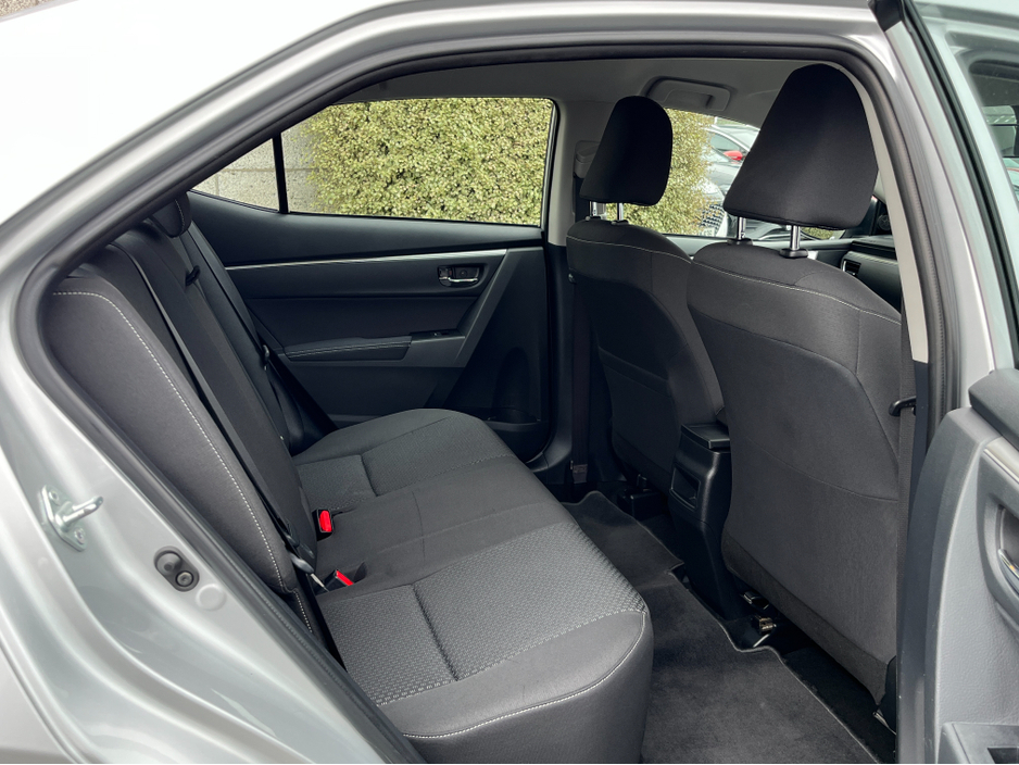 2016 Toyota Corolla D-4D LUNA 1.4 DIESEL //SAT NAV//REVERSE CAMERA// €13,950