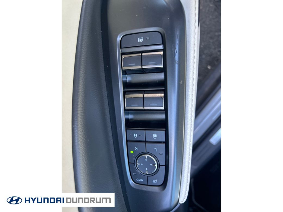 2025 Lexus LBX Elegant NEW Price €39,950