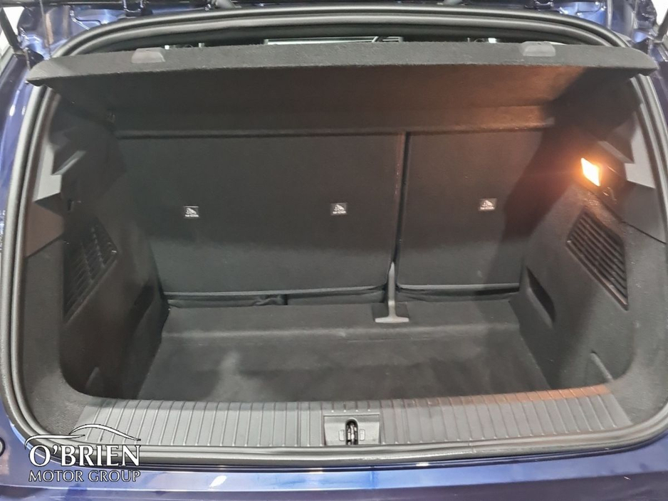 2023 Renault Megane E-Tech EV60 220hp Techno €24,900