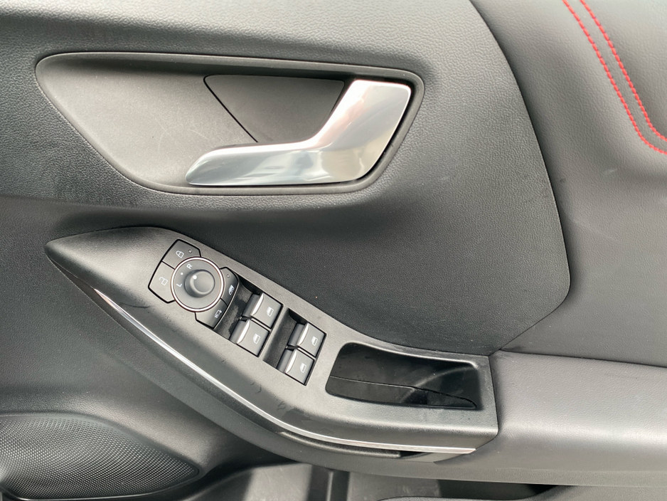 2024 Ford Puma - image 18