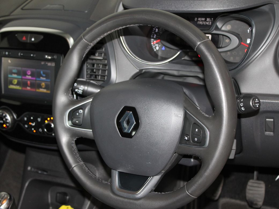 2018 Renault Captur - image 12