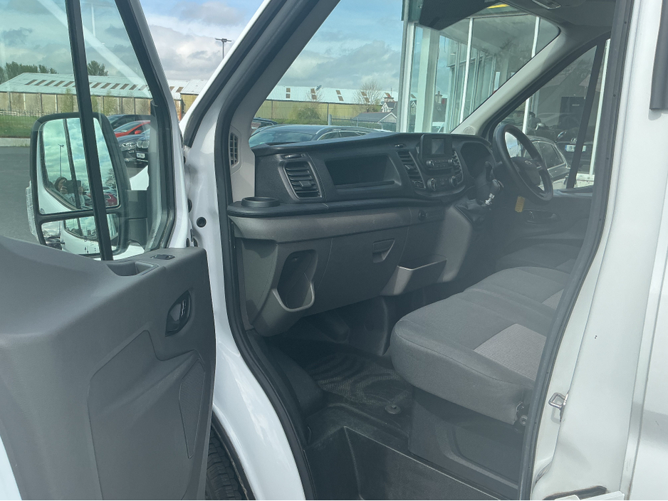 2023 Ford Transit - image 15