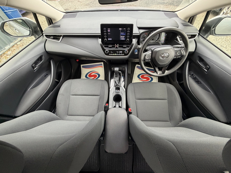 2020 Toyota Corolla - image 10