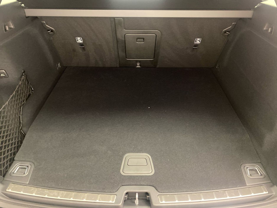 2026 Volvo XC60 - image 11