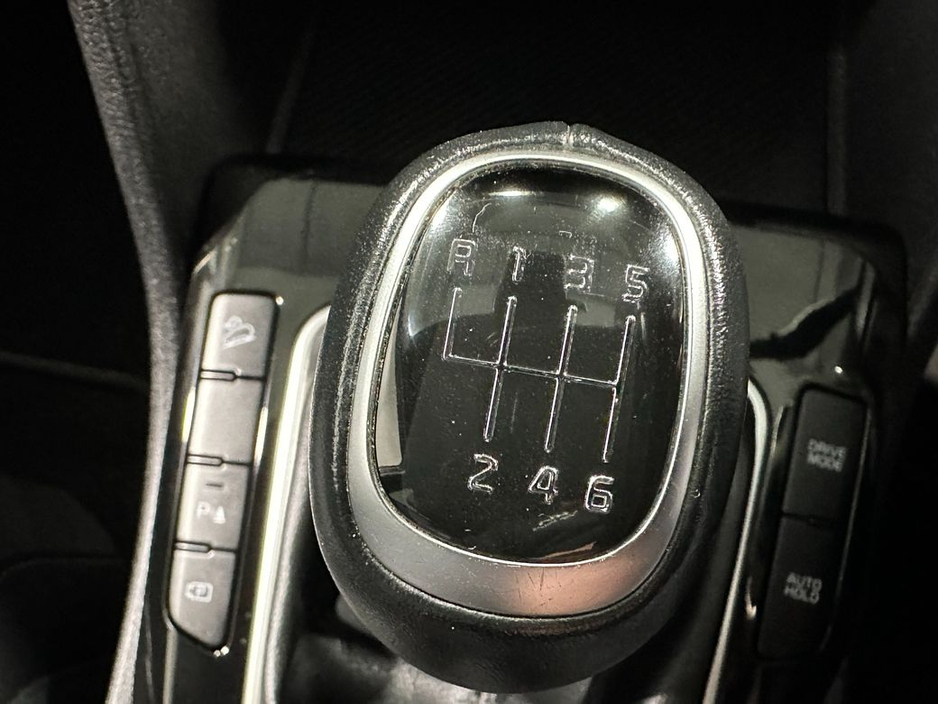 2024 Kia Sportage - image 23