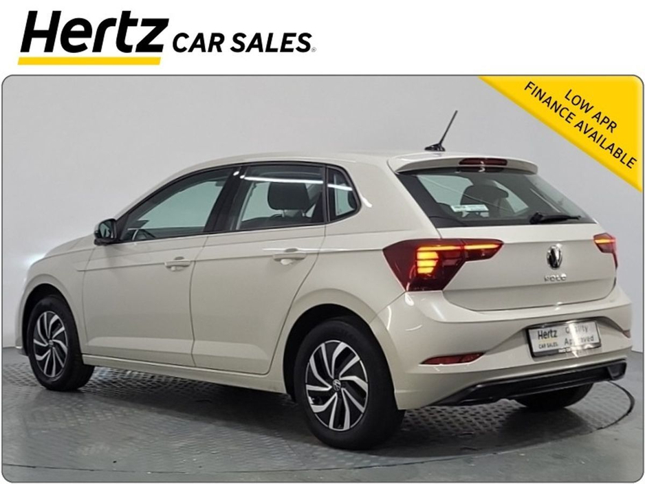 2024 Volkswagen Polo - image 2