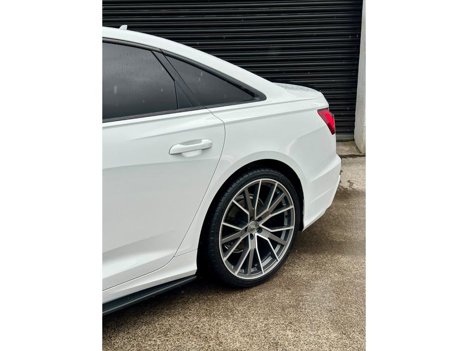 2021 Audi A6 - image 3