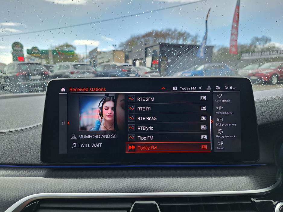 2023 BMW 5 Series - image 31