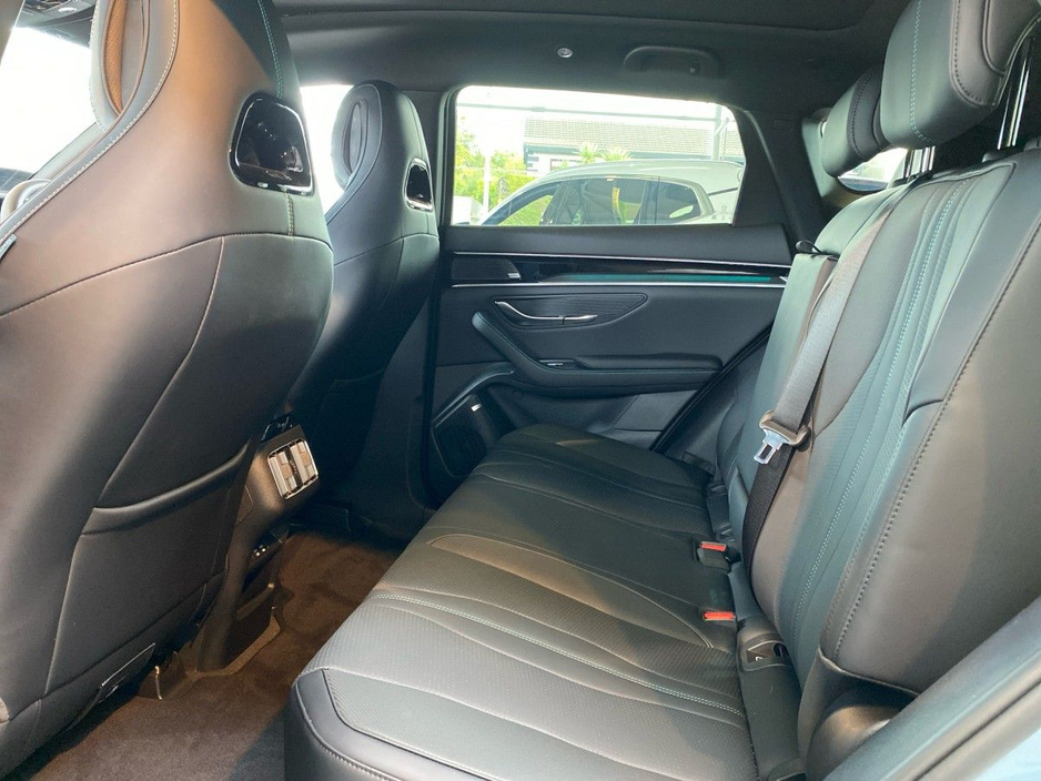 2025 BYD Seal U - image 13