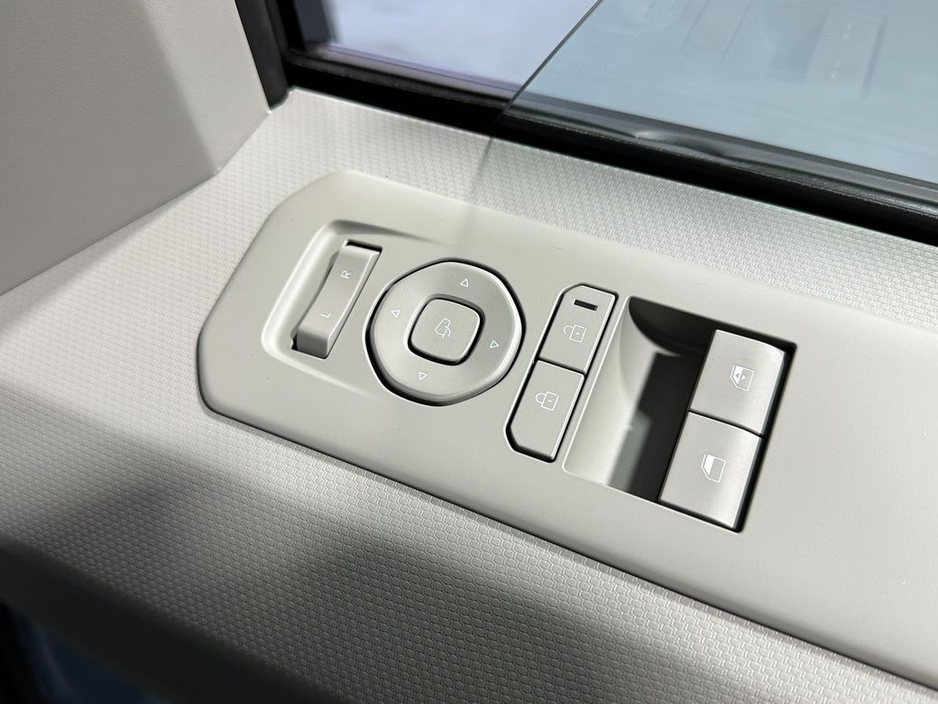 2026 Kia PV5 - image 20